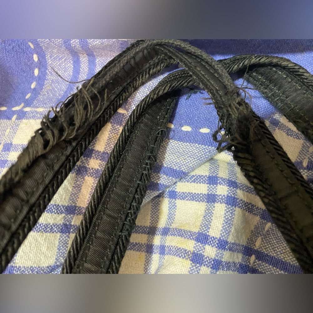 Prada tote - Picture 2 of 4